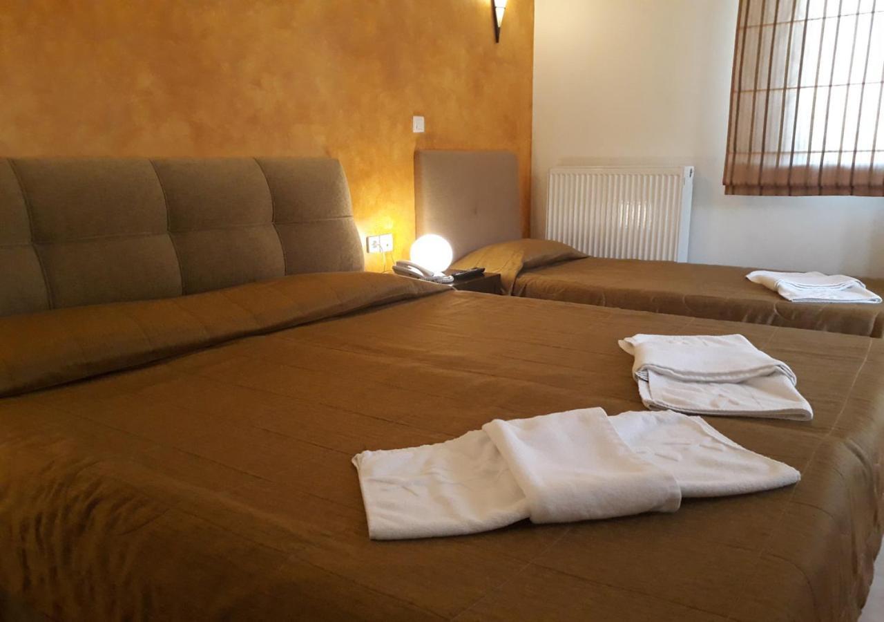 Ahilion Hotel Калаврита Экстерьер фото